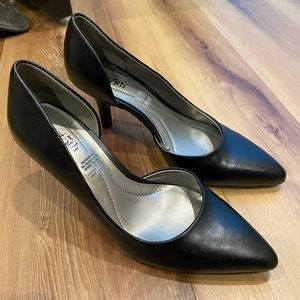 Black Closed Toe Heels